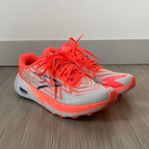 LIKE NEW Brooks ‘Catamount 4’ Women’s Trail Running Shoes